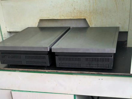 恒溫電熱板優(yōu)質(zhì)304不銹鋼板面，防腐蝕性好